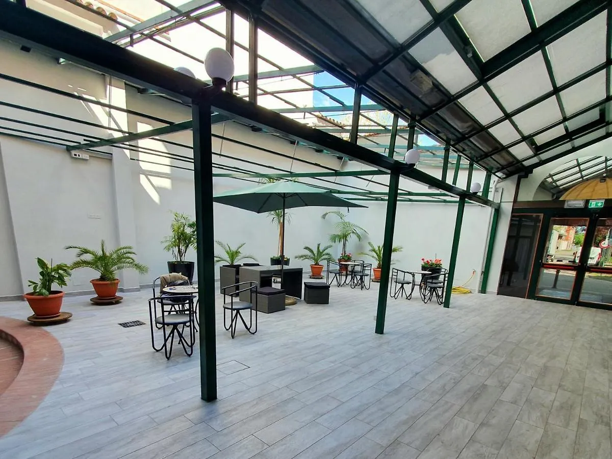 Hotel Perla Massa Lombarda