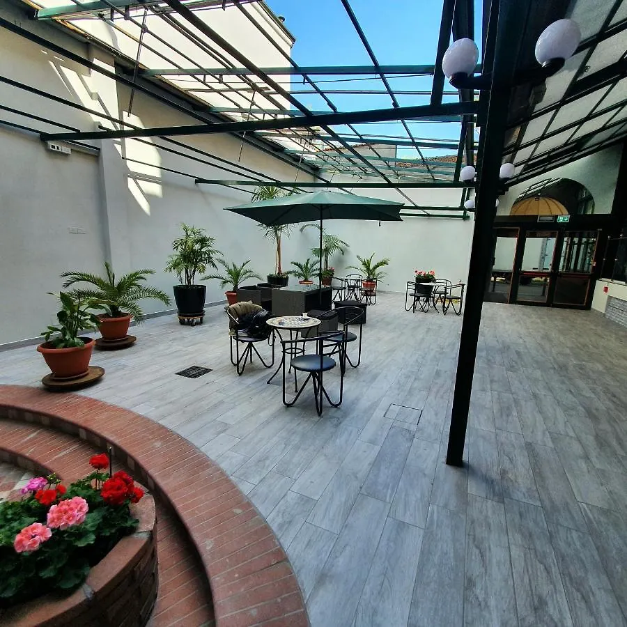 ***  Hotel Perla Massa Lombarda イタリア
